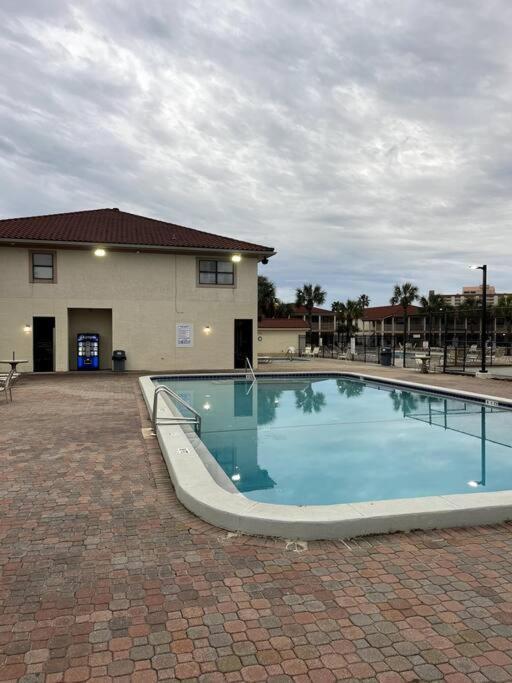 Lazy Palm 4 Pools Short Walk To Beach! Sleeps 5! Panama City Beach Exterior foto